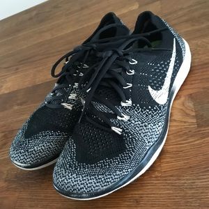 Women Nike Training Shoes